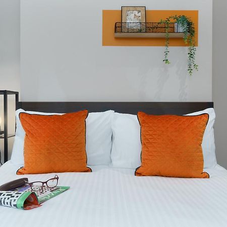 Apartment Three - Free Private Car Park - Sleeps 6 - 3 Shower Rooms - By Ocean City Retreats พลีมัธ ภายนอก รูปภาพ