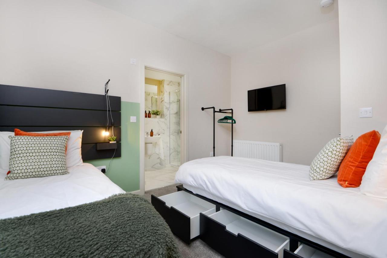 Apartment Three - Free Private Car Park - Sleeps 6 - 3 Shower Rooms - By Ocean City Retreats พลีมัธ ภายนอก รูปภาพ
